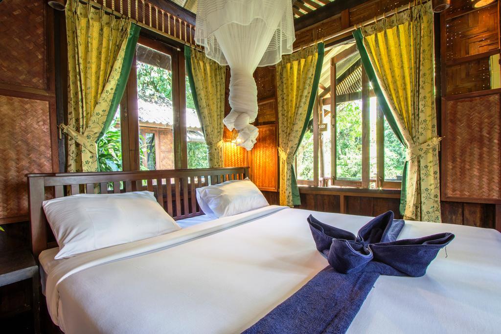 Khao Sok Riverside Cottages Khao Sok National Park Esterno foto